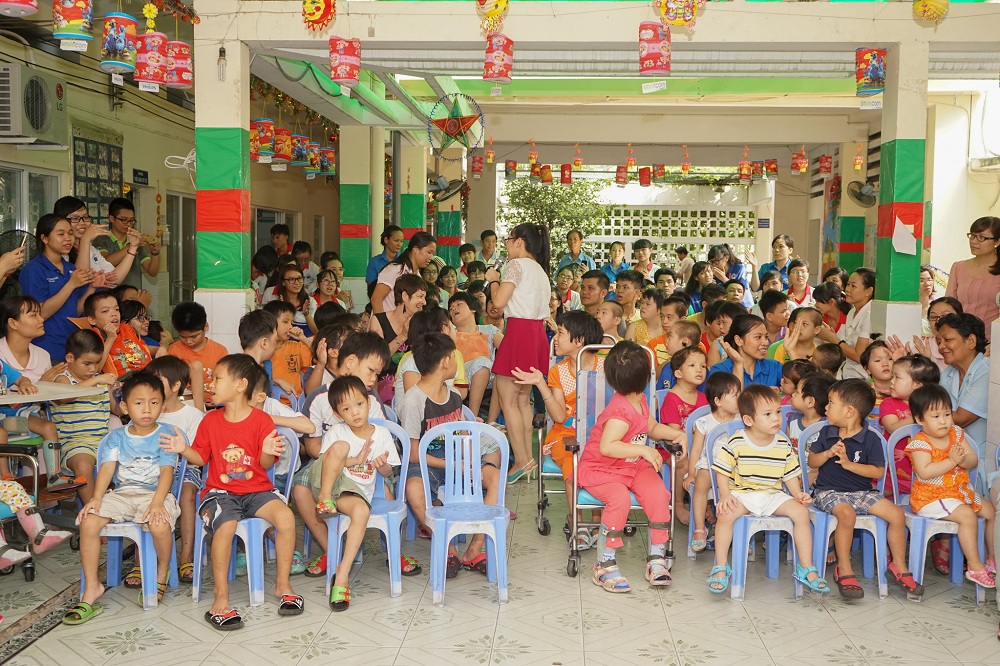 Sống trong đời sống cần có một tấm lòng