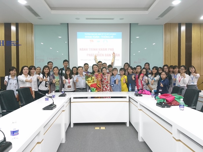 BÁO CÁO NGOẠI KHÓA: "HÀNH TRÌNH KHÁM PHÁ VÀ PHÁT TRIỂN BẢN THÂN"